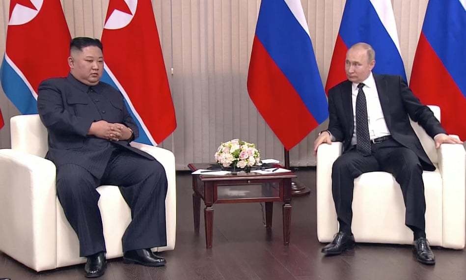 Ông Putin lần đầu gặp ông Kim Jong-un, ủng hộ Triều Tiên bình thường hóa quan hệ với Mỹ