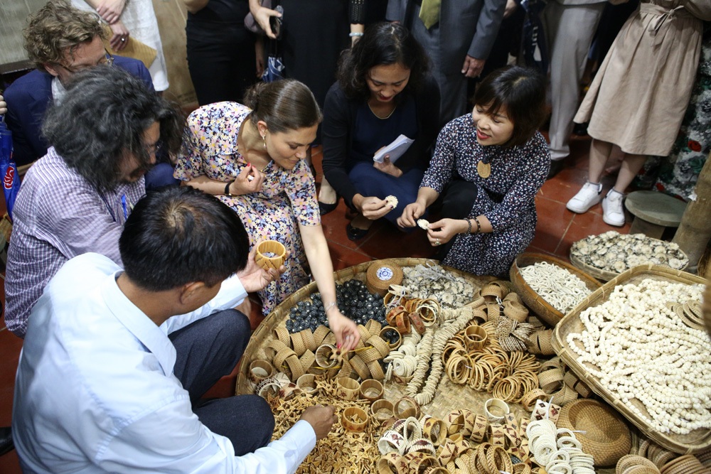 Công chúa Thụy Điển thăm Văn Miếu, ca ngợi tình hữu nghị lâu bền với Việt Nam