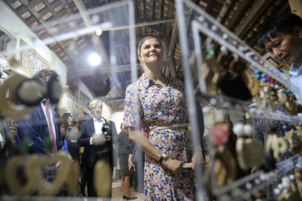 Công chúa Thụy Điển thăm Văn Miếu, ca ngợi tình hữu nghị lâu bền với Việt Nam