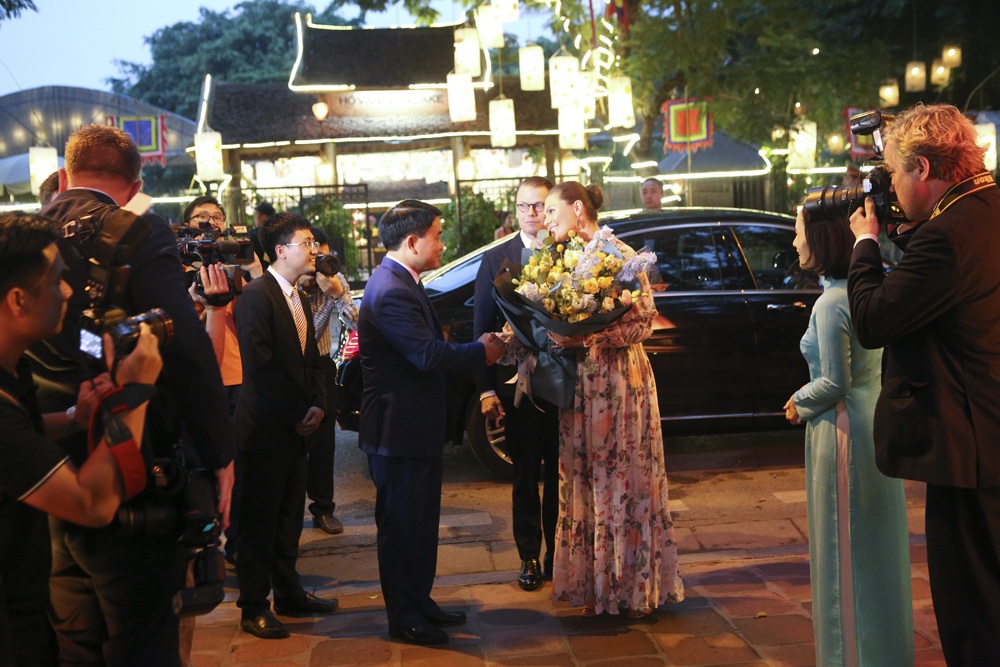 Công chúa Thụy Điển thăm Văn Miếu, ca ngợi tình hữu nghị lâu bền với Việt Nam