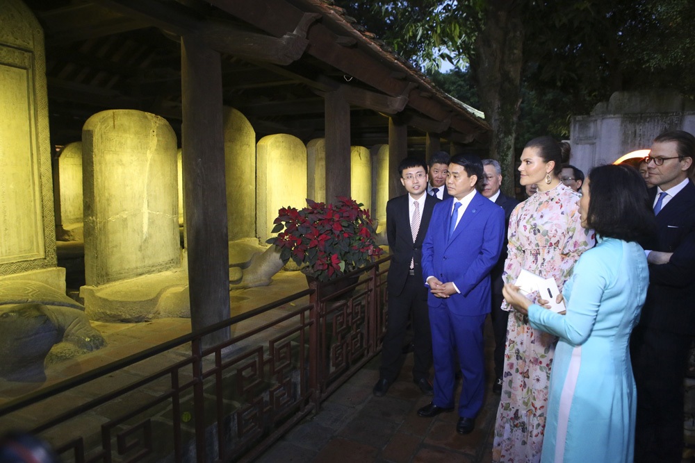 Công chúa Thụy Điển thăm Văn Miếu, ca ngợi tình hữu nghị lâu bền với Việt Nam