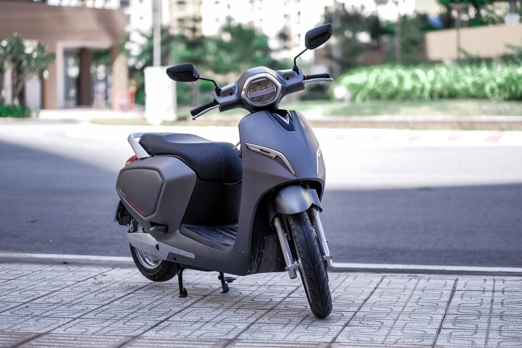 Những lợi ích khi chuyển từ xe máy xăng sang xe máy điện - 4