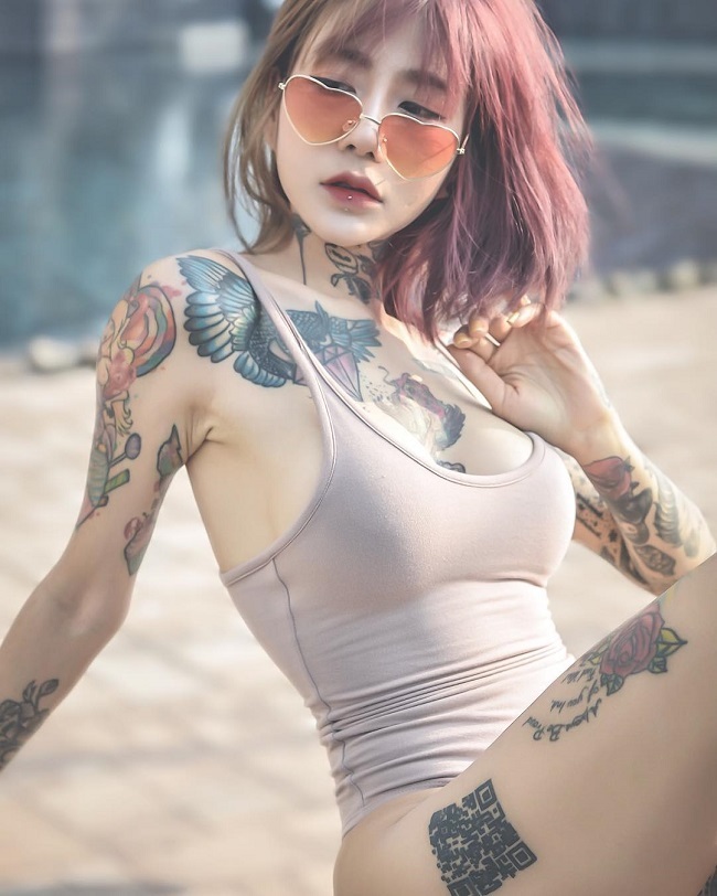 3 kiều nữ xăm Thái Lan: Mặt xinh như búp bê, da dính mực vẫn đẹp nuột nà - 13 3 kiều nữ xăm Thái Lan: Mặt xinh như búp bê, da dính mực vẫn đẹp nuột nà - 13
