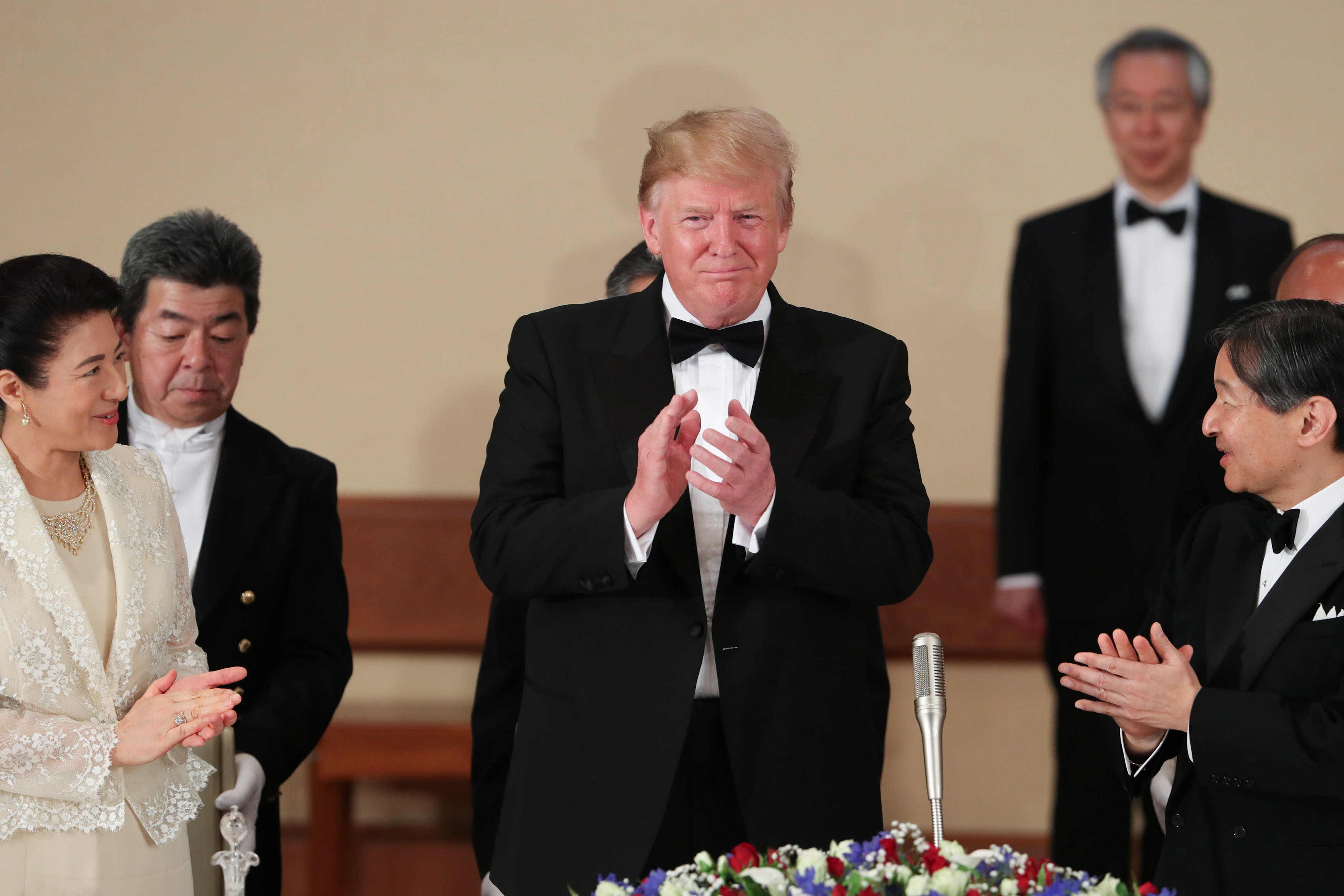 Tổng thống Trump dự quốc yến cùng Nhật hoàng Naruhito