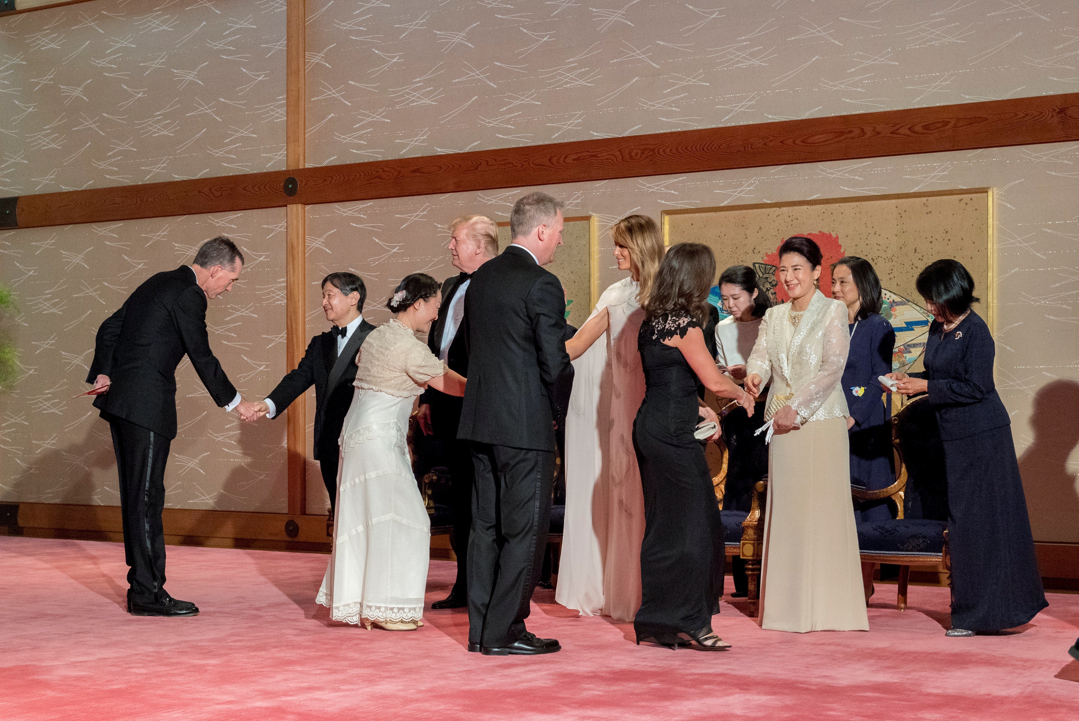 Tổng thống Trump dự quốc yến cùng Nhật hoàng Naruhito