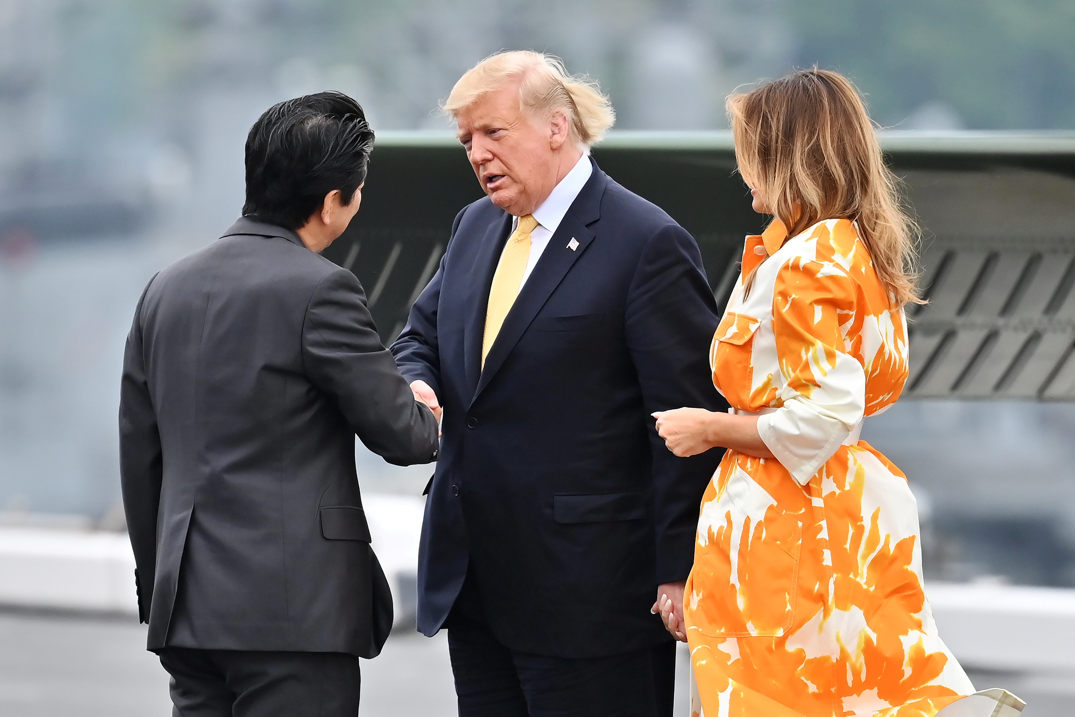 Ông Trump trở thành tổng thống Mỹ đầu tiên thăm tàu chiến Nhật Bản