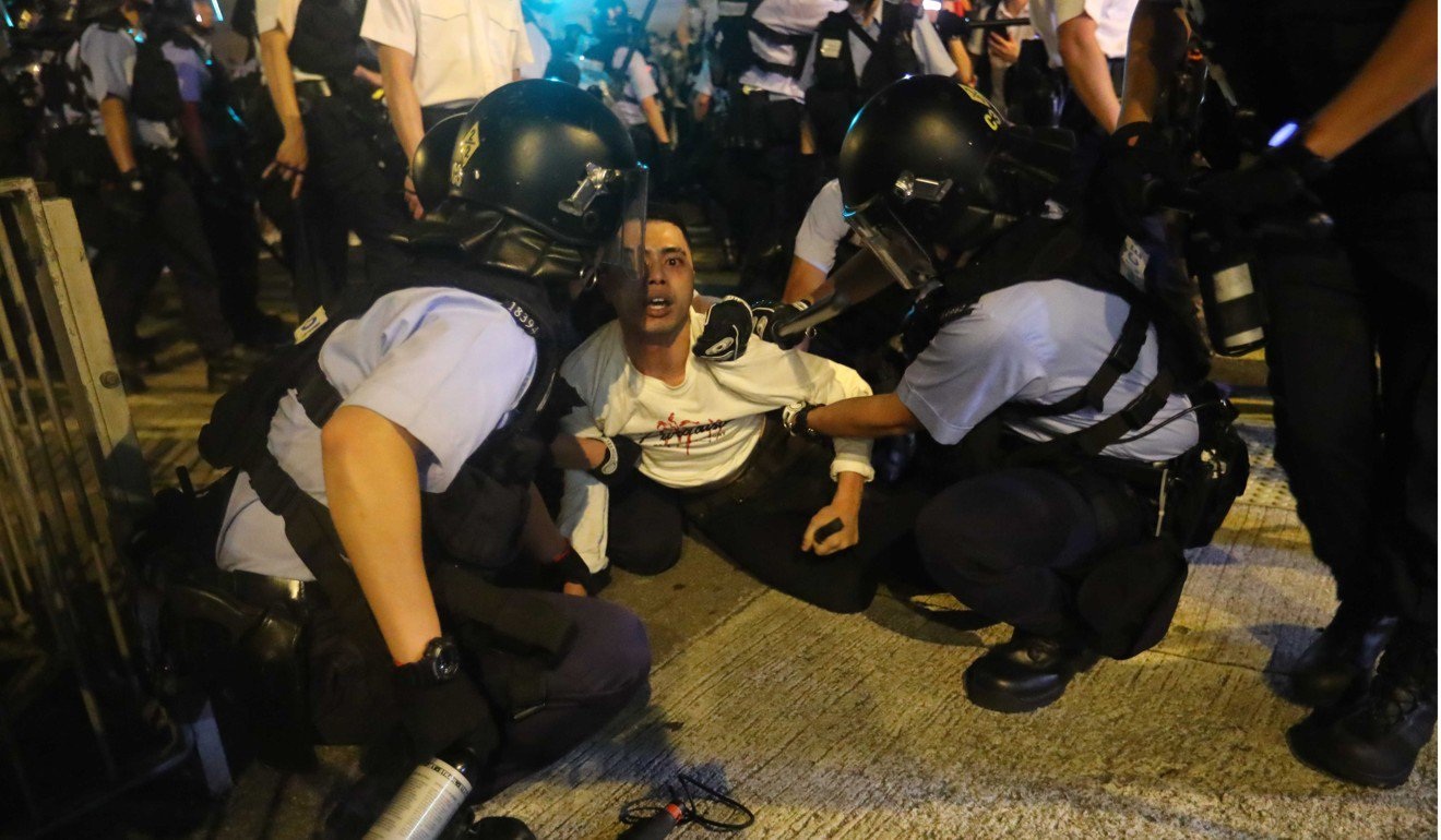 Hong Kong “rung chuyển” trước biển người phản đối dự luật dẫn độ sang Trung Quốc