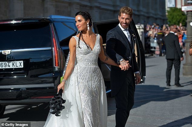 La presentadora de televisión de 41 años se casó con el famoso jugador Sergio Ramos - 19