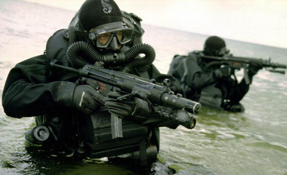 Anh điều đặc nhiệm, người nhái tinh nhuệ đến vùng biển gần Iran