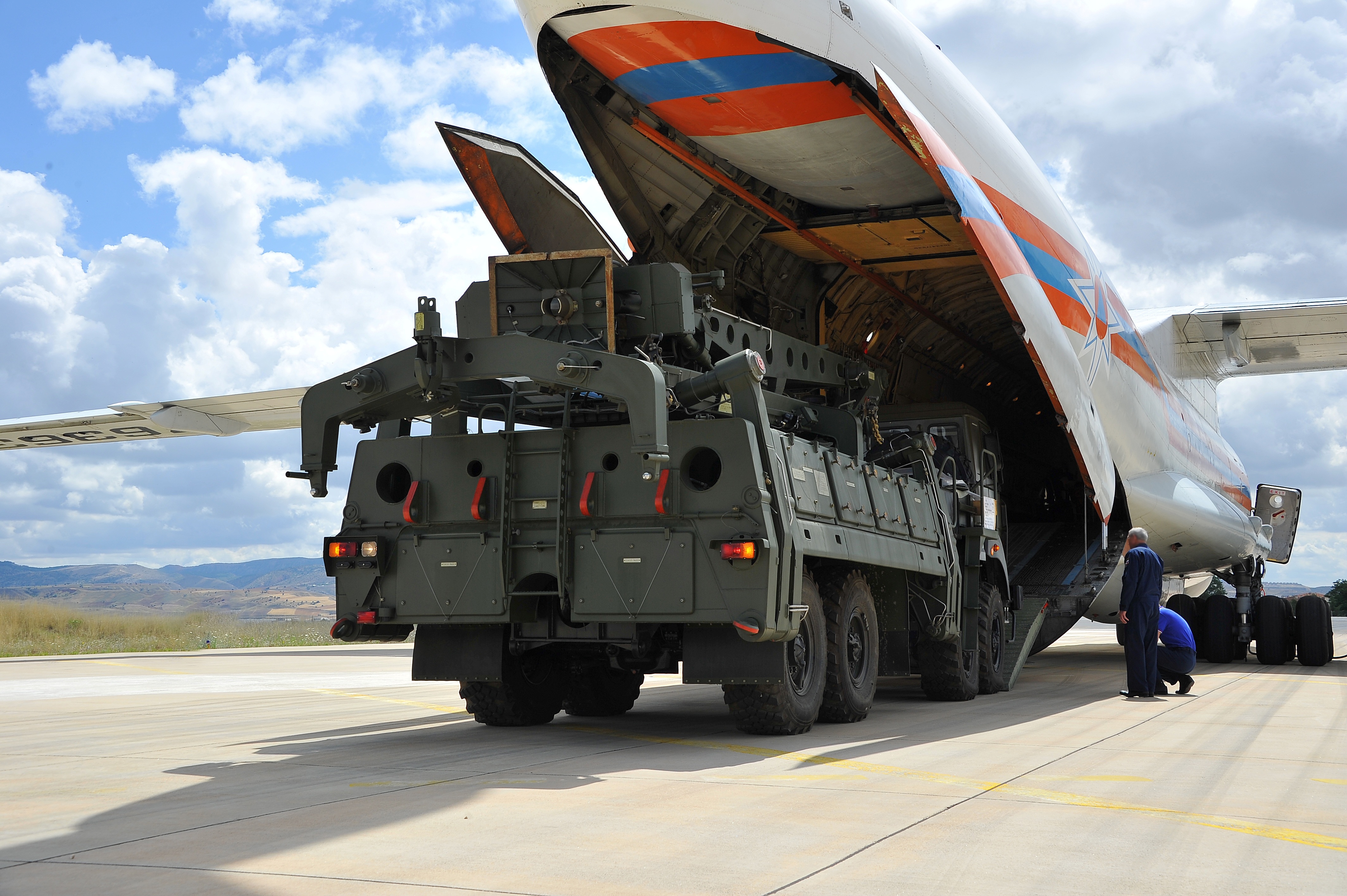 Sự bất lực của Mỹ khi Thổ Nhĩ Kỳ kiên quyết mua “Rồng lửa” S-400 Nga - 1 Sự bất lực của Mỹ khi Thổ Nhĩ Kỳ kiên quyết mua “Rồng lửa” S-400 Nga - 1