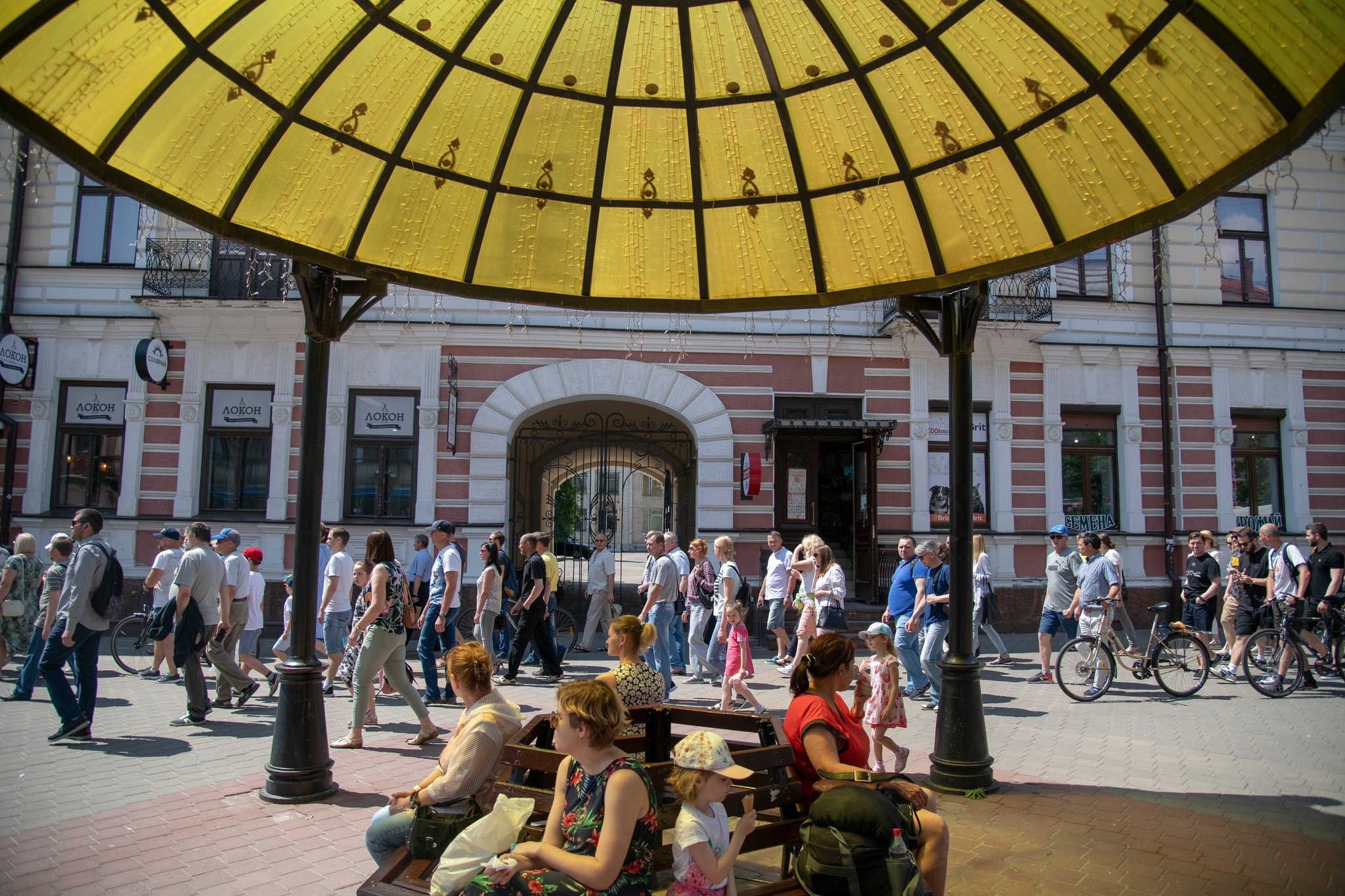 Cánh tay nối dài gây tranh cãi của Trung Quốc tại “cửa ngõ” châu Âu