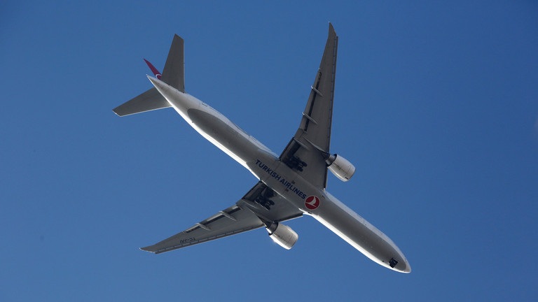 Thổ Nhĩ Kỳ dọa hủy mua 100 máy bay Boeing nếu Mỹ trừng phạt vì S-400