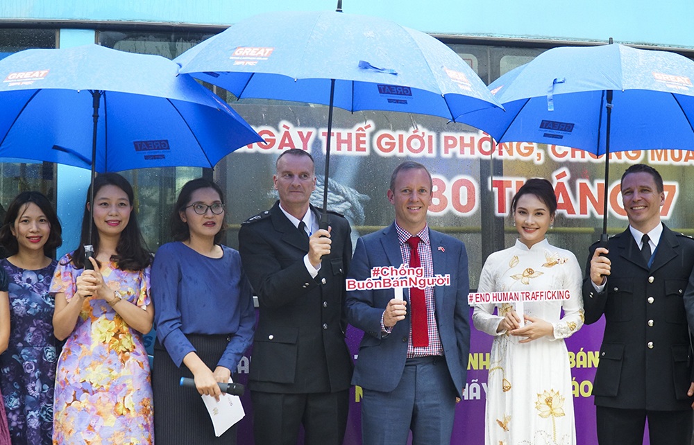 Anh cam kết hợp tác với Việt Nam phòng chống tệ nạn buôn bán người