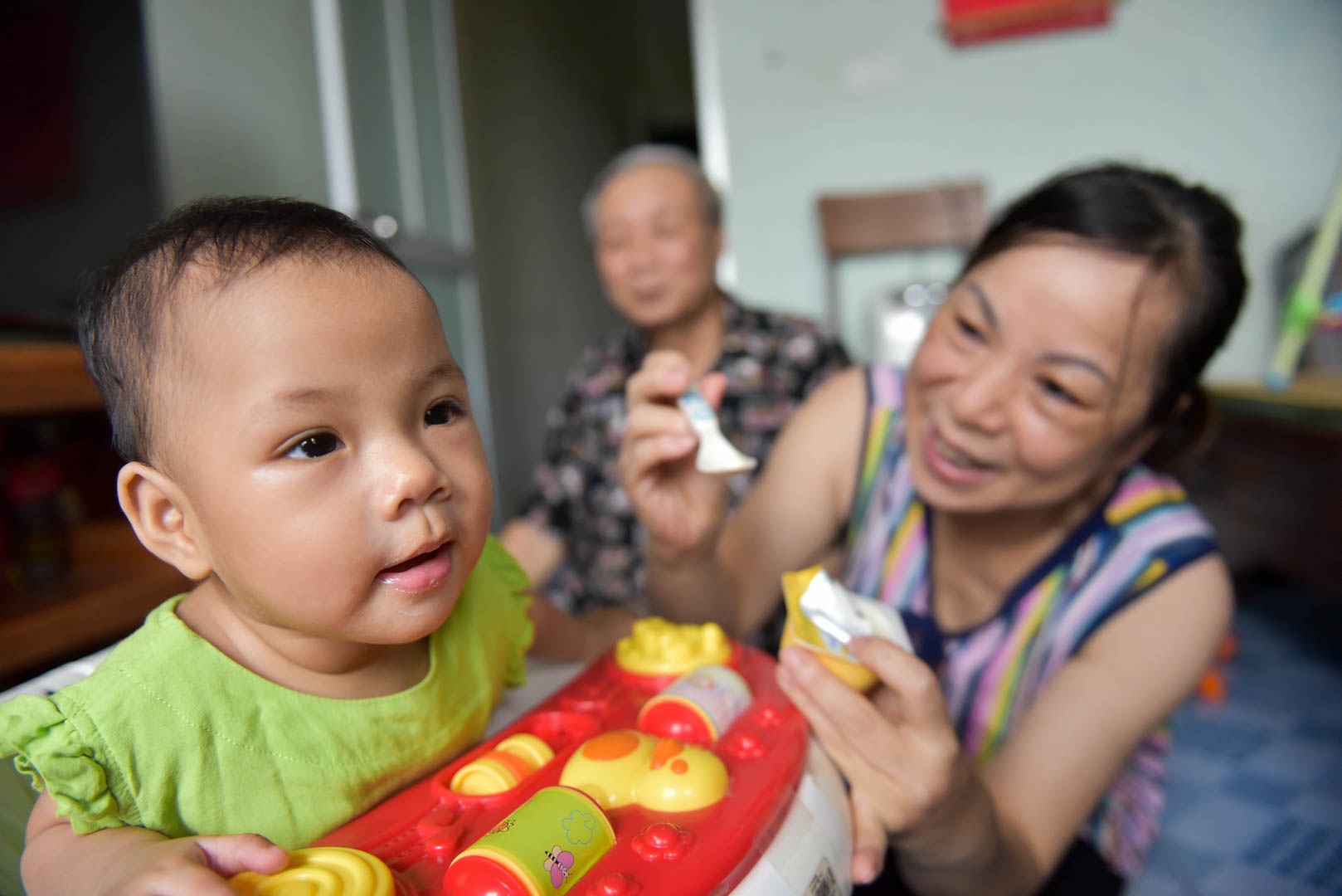Sinh con ở tuổi 60: Kỳ tích sau 10 năm ròng rã đi tìm con - 7 Sinh con ở tuổi 60: Kỳ tích sau 10 năm ròng rã đi tìm con - 7