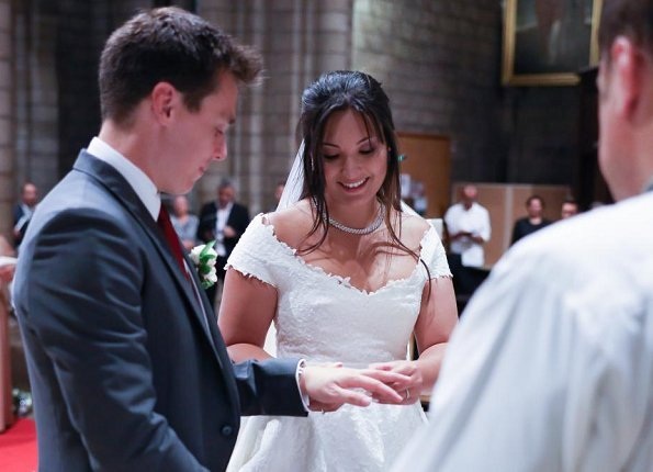 Cô gái gốc Việt trở thành nàng dâu Hoàng gia Monaco