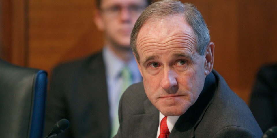 Nghị sĩ Mỹ chỉ trích tàu Trung Quốc xâm phạm vùng đặc quyền kinh tế Việt Nam