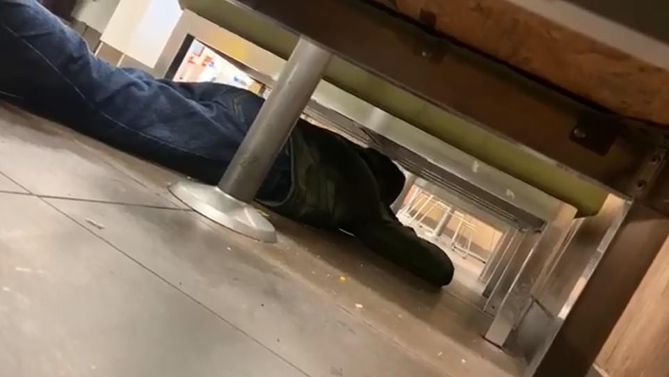 Xả súng tại siêu thị ở Mỹ, ít nhất 20 người chết