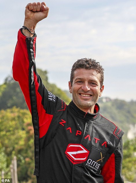 “Người bay” Pháp lập kỷ lục vượt eo biển Anh thành công