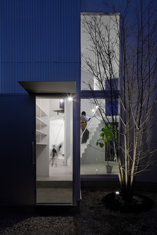 Không gian sống tuyệt đẹp tái định nghĩa “kiến trúc container” của người Nhật - 9
