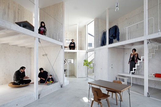 Không gian sống tuyệt đẹp tái định nghĩa “kiến trúc container” của người Nhật - 4