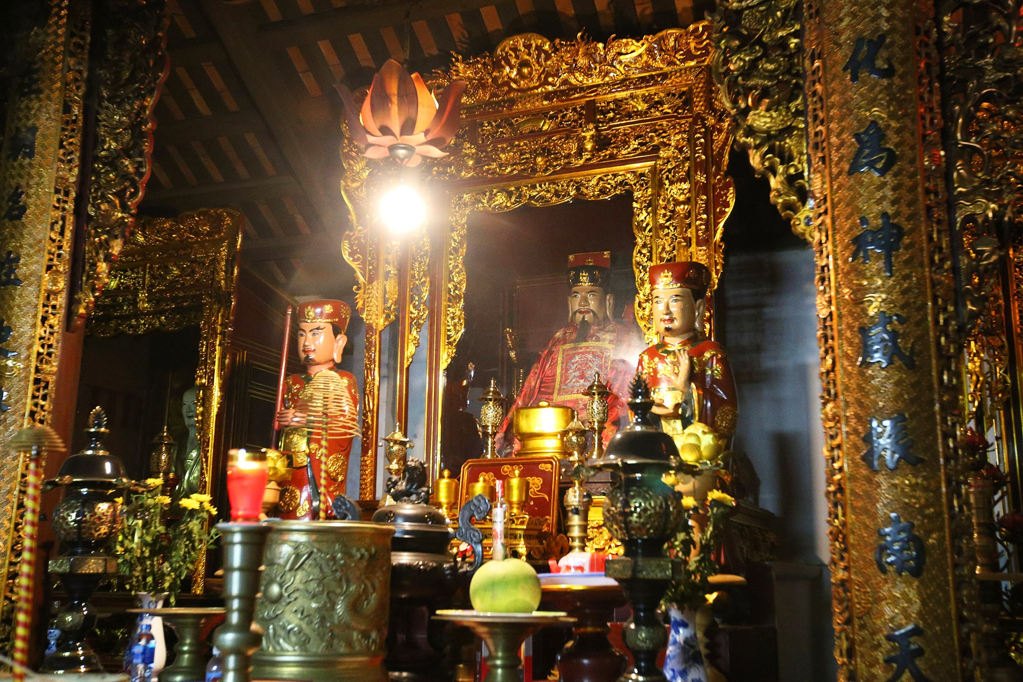 Bảo vật vô giá trong những ngôi đình cổ giữa lòng Hà Nội - 4 Bảo vật vô giá trong những ngôi đình cổ giữa lòng Hà Nội - 4