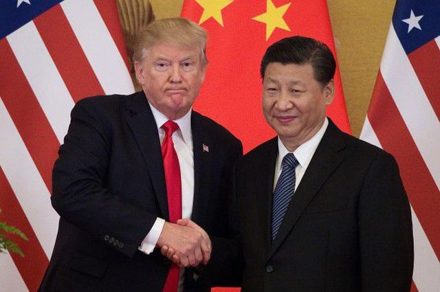 Tổng thống Trump khen ông Tập Cận Bình giữa lúc “căng như dây đàn”