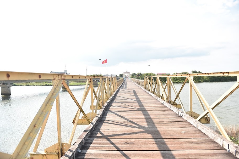 Đại sứ Mỹ viếng mộ liệt sĩ tại Nghĩa trang Trường Sơn - 14 Đại sứ Mỹ viếng mộ liệt sĩ tại Nghĩa trang Trường Sơn - 14