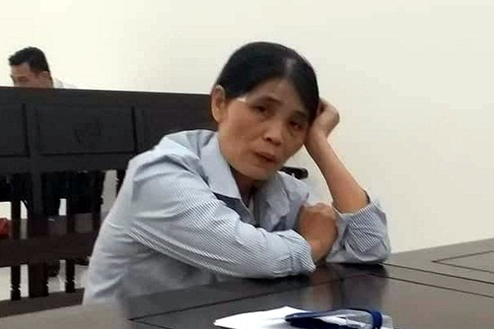 Hà Nội: Ngã giá mua bán dâm trong nhà vệ sinh - 1 Hà Nội: Ngã giá mua bán dâm trong nhà vệ sinh - 1