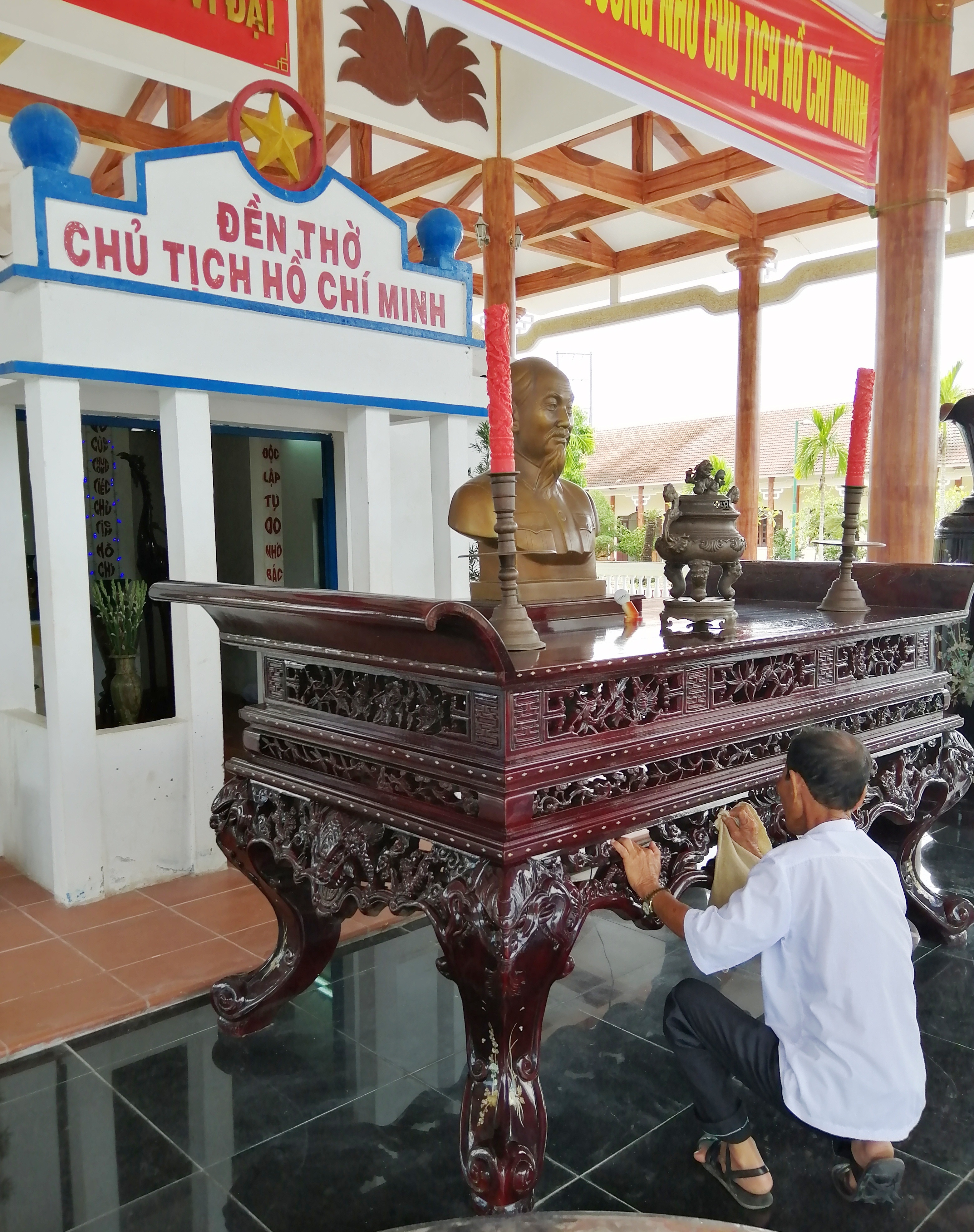 Thà hy sinh tính mạng, quyết giữ Đền thờ Bác Hồ giữa lòng địch - 6 Thà hy sinh tính mạng, quyết giữ Đền thờ Bác Hồ giữa lòng địch - 6