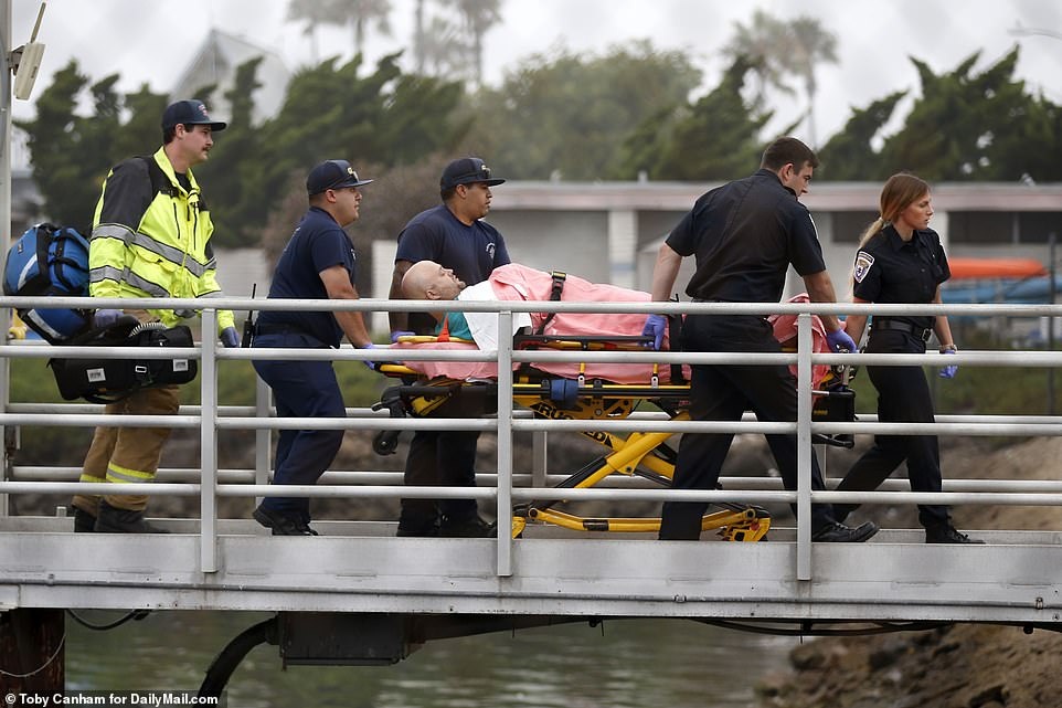 Hỏa hoạn kinh hoàng trên tàu lặn Mỹ: 25 người chết, 9 người vẫn mắc kẹt