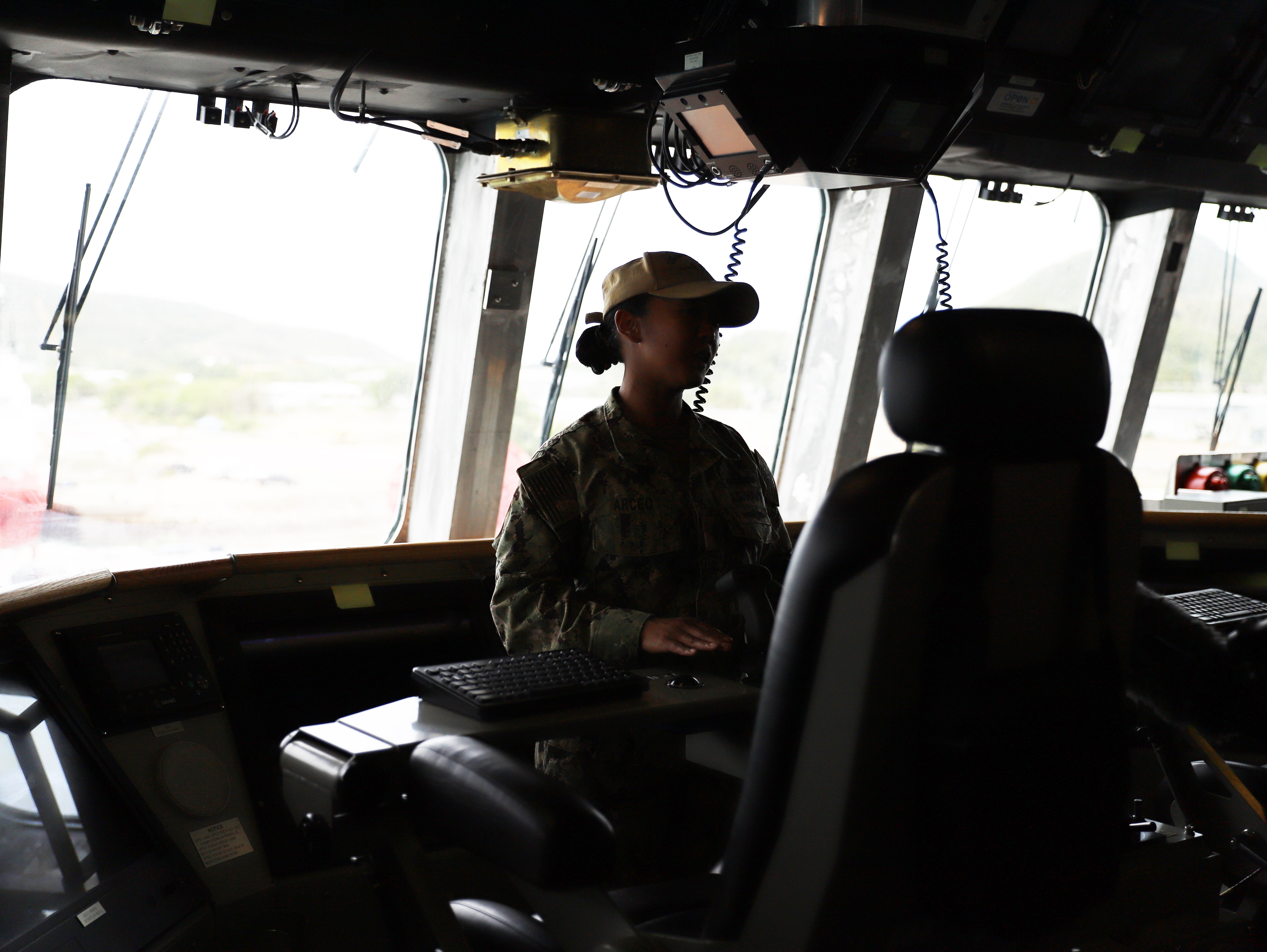 Tàu tuần duyên hiện đại nhất của Hải quân Mỹ diễn tập với ASEAN