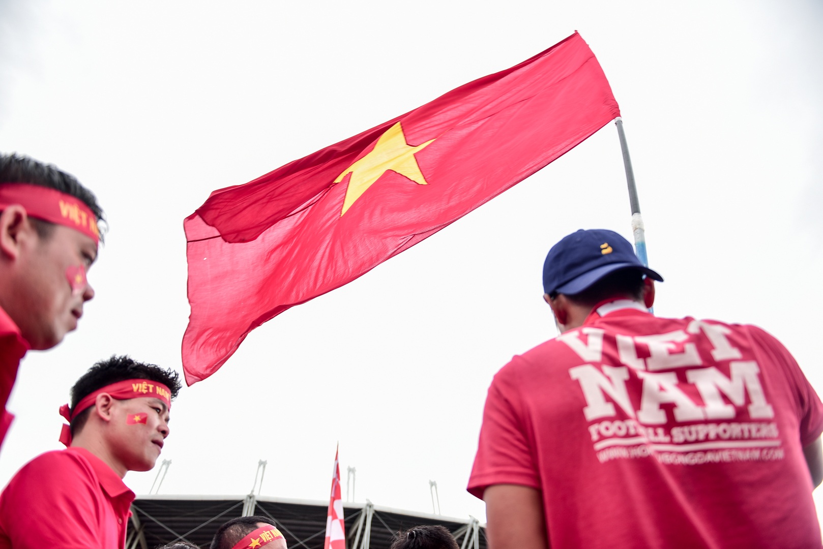 CĐV Việt Nam mang “chảo lửa Mỹ Đình” sang đất Thái Lan - 8 CĐV Việt Nam mang “chảo lửa Mỹ Đình” sang đất Thái Lan - 8