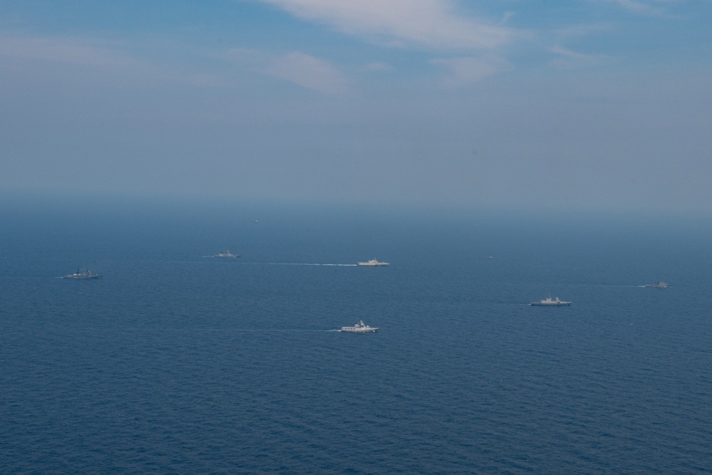 Dàn tàu chiến phô diễn sức mạnh trong diễn tập hàng hải Mỹ - ASEAN