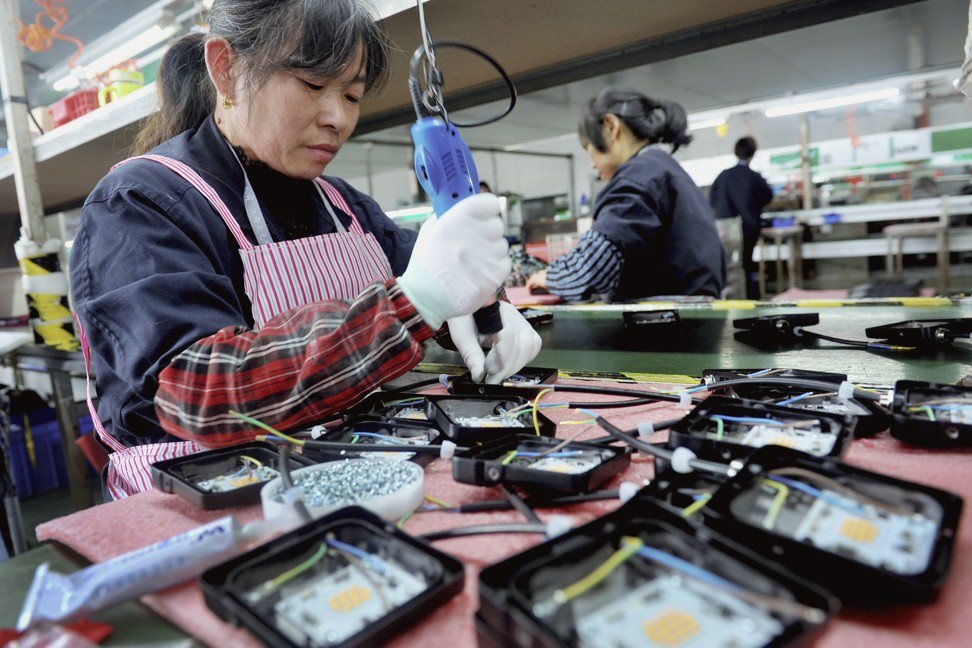 Thương chiến căng thẳng, xuất khẩu của Trung Quốc giảm mạnh