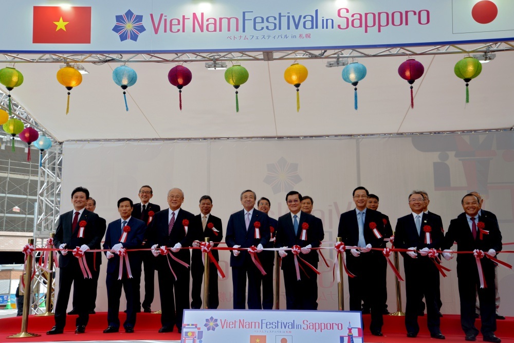 Nguyên Chủ tịch nước Trương Tấn Sang dự Lễ hội Việt Nam tại Sapporo 2019 - 4 Nguyên Chủ tịch nước Trương Tấn Sang dự Lễ hội Việt Nam tại Sapporo 2019 - 4