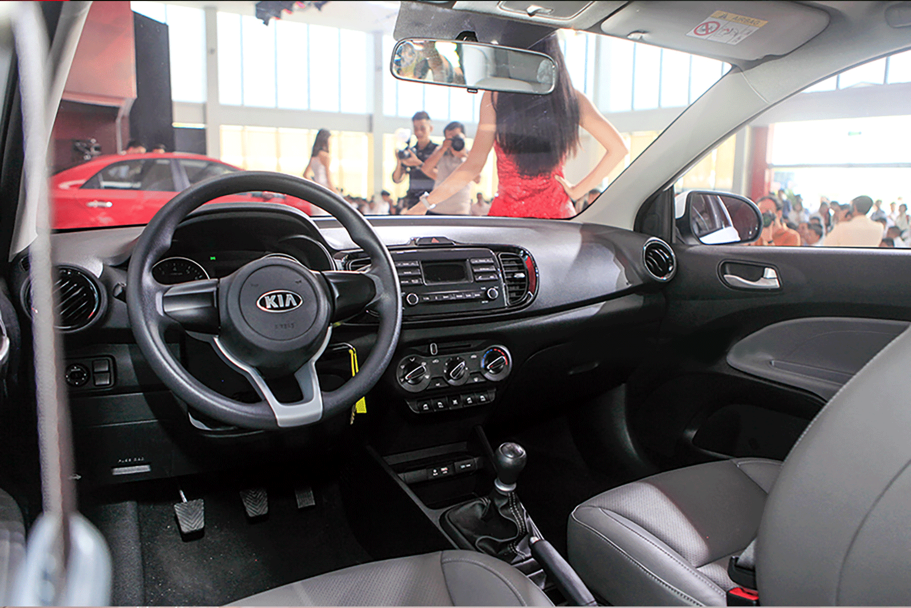 Cạnh tranh phân khúc sedan hạng B: Xe nào cho lái mới và dịch vụ vận tải? - 5