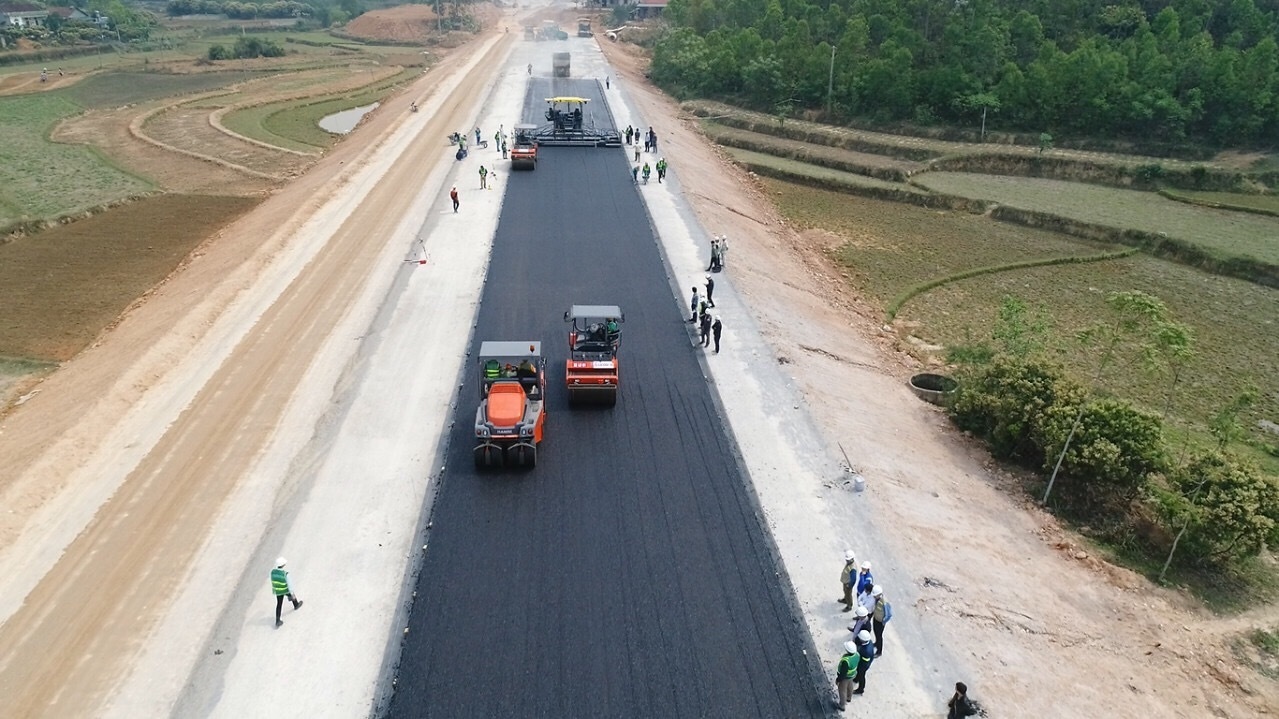 Sắp thông xe cao tốc 12.000 tỷ, từ Hà Nội đi Lạng Sơn chỉ còn 2 tiếng - 7 Sắp thông xe cao tốc 12.000 tỷ, từ Hà Nội đi Lạng Sơn chỉ còn 2 tiếng - 7