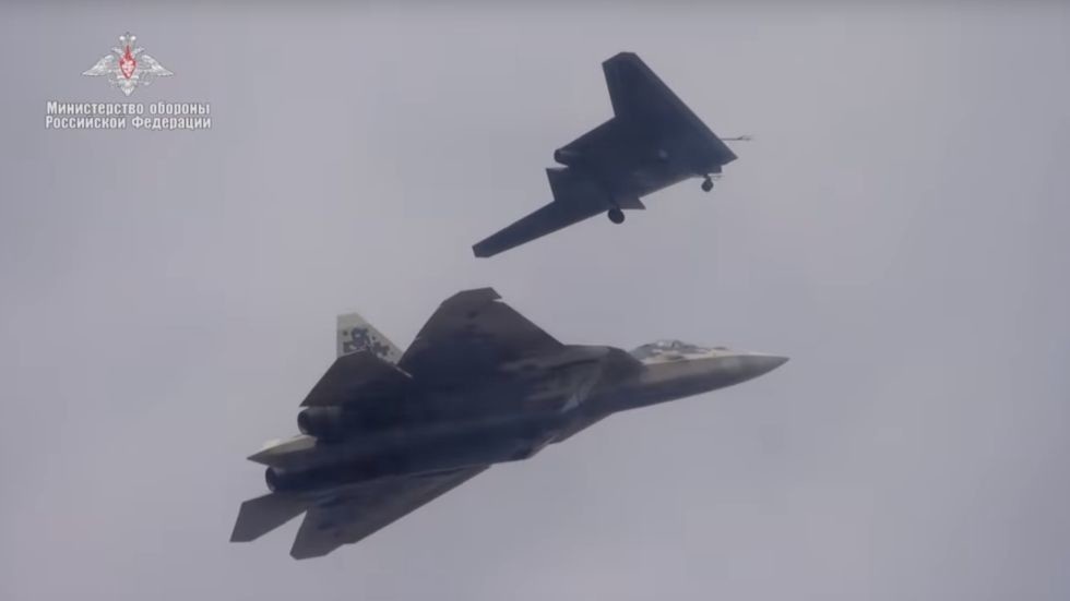 “Thợ săn” tàng hình Nga lần đầu “song kiếm hợp bích” cùng Su-57