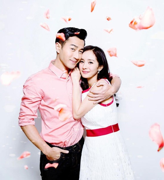 Lưu Khải Uy và Dương Mịch đi mua sắm cùng nhau hậu ly dị - 2
Cặp đôi tuyên bố ly dị vào tháng 12/2018 sau 4 năm bên nhau.