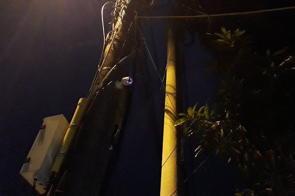 Lắp camera từ nhà ra ngõ để... bán ma túy từ xa - Ảnh 2. Lắp camera từ nhà ra ngõ để... bán ma túy từ xa - Ảnh 2.