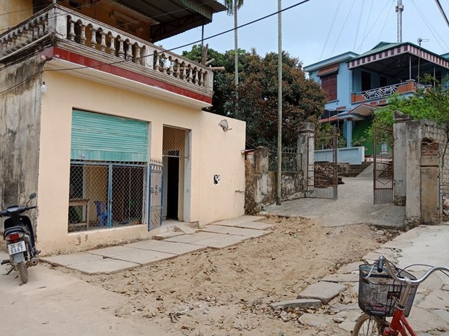 Vụ bất ngờ bị hàng xóm bịt lối đi: VKSND tỉnh Thanh Hóa và TAND cấp cao có quan điểm trái chiều - Ảnh 3. Vụ bất ngờ bị hàng xóm bịt lối đi: VKSND tỉnh Thanh Hóa và TAND cấp cao có quan điểm trái chiều - Ảnh 3.