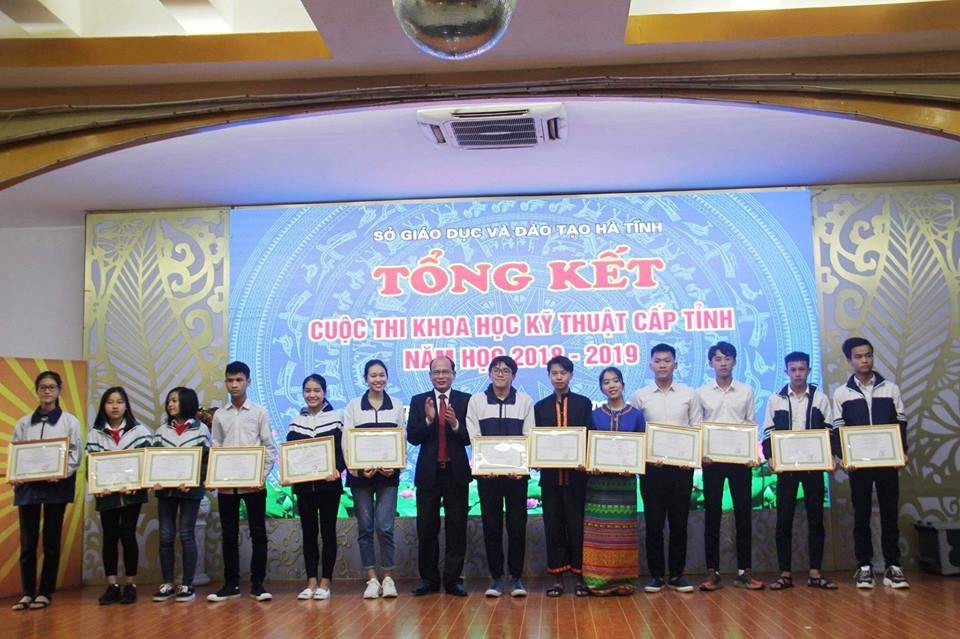 Hà Tĩnh: Trao giải thưởng cho 85 dự án Sáng tạo Khoa học kỹ thuật - Ảnh 1. Hà Tĩnh: Trao giải thưởng cho 85 dự án Sáng tạo Khoa học kỹ thuật - Ảnh 1.