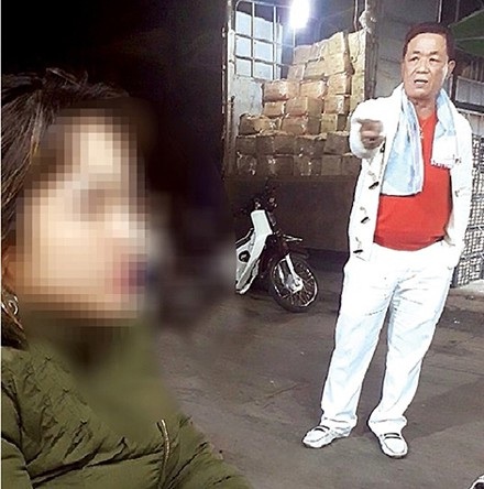 Trùm bảo kê Hưng “kính” từng nhờ giới giang hồ dàn xếp để một người phụ nữ rút đơn - Ảnh 1. Trùm bảo kê Hưng “kính” từng nhờ giới giang hồ dàn xếp để một người phụ nữ rút đơn - Ảnh 1.
