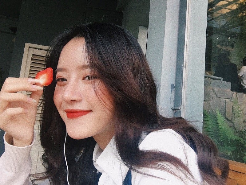 “Hot girl phụ bếp” đang được quan tâm trên mạng xã hội - Ảnh 5. “Hot girl phụ bếp” đang được quan tâm trên mạng xã hội - Ảnh 5.