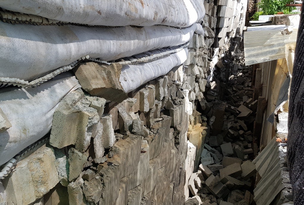 Khánh Hòa đã thuê tư vấn lập phương án cưỡng chế “bức tường khủng” - Ảnh 3. Khánh Hòa đã thuê tư vấn lập phương án cưỡng chế “bức tường khủng” - Ảnh 3.