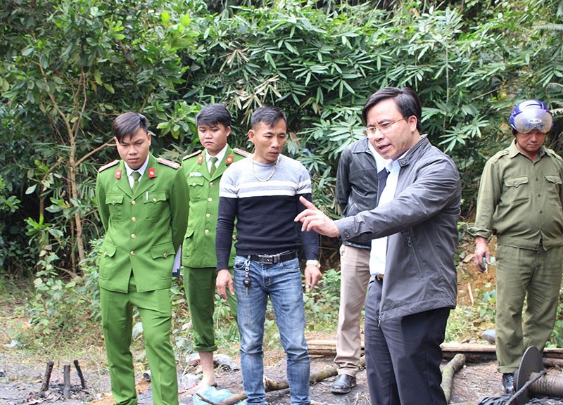 Chủ tịch Hà Tĩnh chỉ đạo xử lý ngay mỏ than thổ phỉ - Ảnh 6. Chủ tịch Hà Tĩnh chỉ đạo xử lý ngay mỏ than thổ phỉ - Ảnh 6.