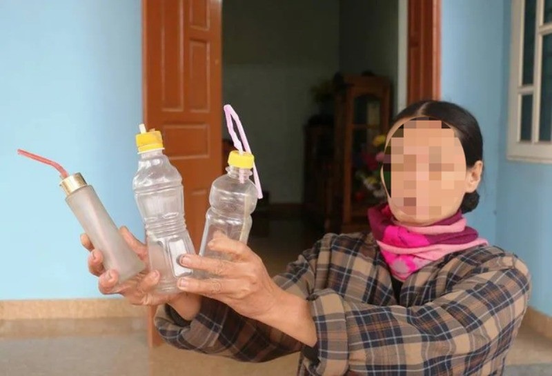 Người vợ nói về lý do cực chẳng đã phải nhốt chồng trong lồng sắt - Ảnh 5. Người vợ nói về lý do cực chẳng đã phải nhốt chồng trong lồng sắt - Ảnh 5.