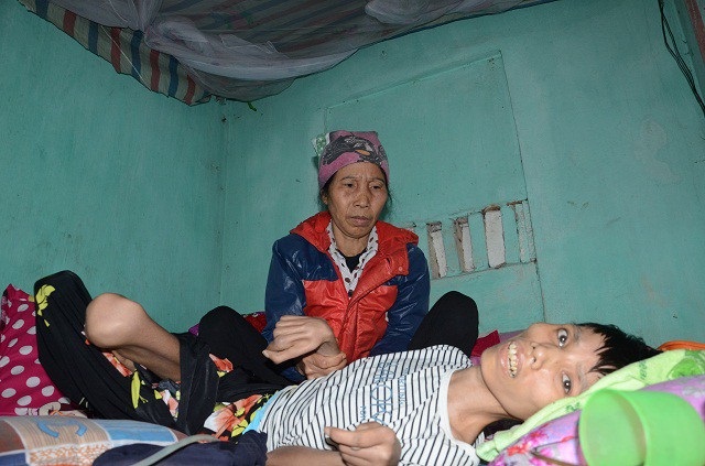 Sự sống mong manh của cô gái trẻ mắc căn bệnh hiếm gặp - Ảnh 8. Sự sống mong manh của cô gái trẻ mắc căn bệnh hiếm gặp - Ảnh 8.