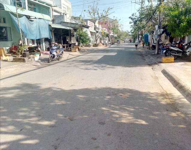 Dân ngán ngẩm vì nhiều tuyến đường tiền tỷ mới làm xong đã bị đào bới tại Sóc Trăng! - Ảnh 1. Dân ngán ngẩm vì nhiều tuyến đường tiền tỷ mới làm xong đã bị đào bới tại Sóc Trăng! - Ảnh 1.
