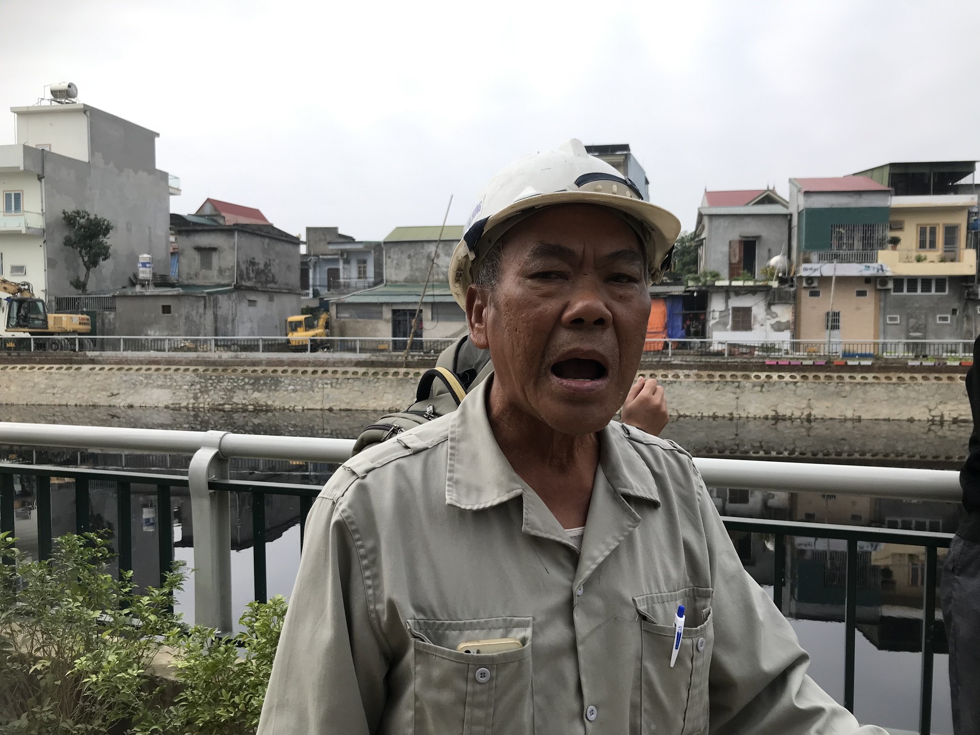 Kinh hãi nước trong kênh hào Thành Cổ đột ngột chuyển đen như mực! - Ảnh 8. Kinh hãi nước trong kênh hào Thành Cổ đột ngột chuyển đen như mực! - Ảnh 8.